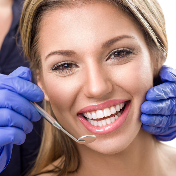 Teeth checkup at dentist tukwila